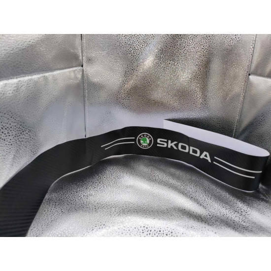 Карбонова плівка на бампер Skoda (захист від подряпин)
